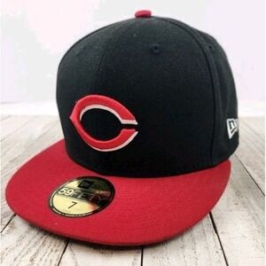 Cincinnati Reds New Era 59FIFTY Fitted Hat Cap Black Red Size 7